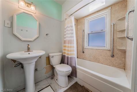 3034 W 112th Street Cleveland OH 44111