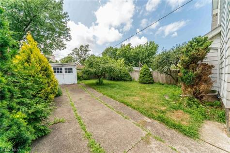 3034 W 112th Street Cleveland OH 44111