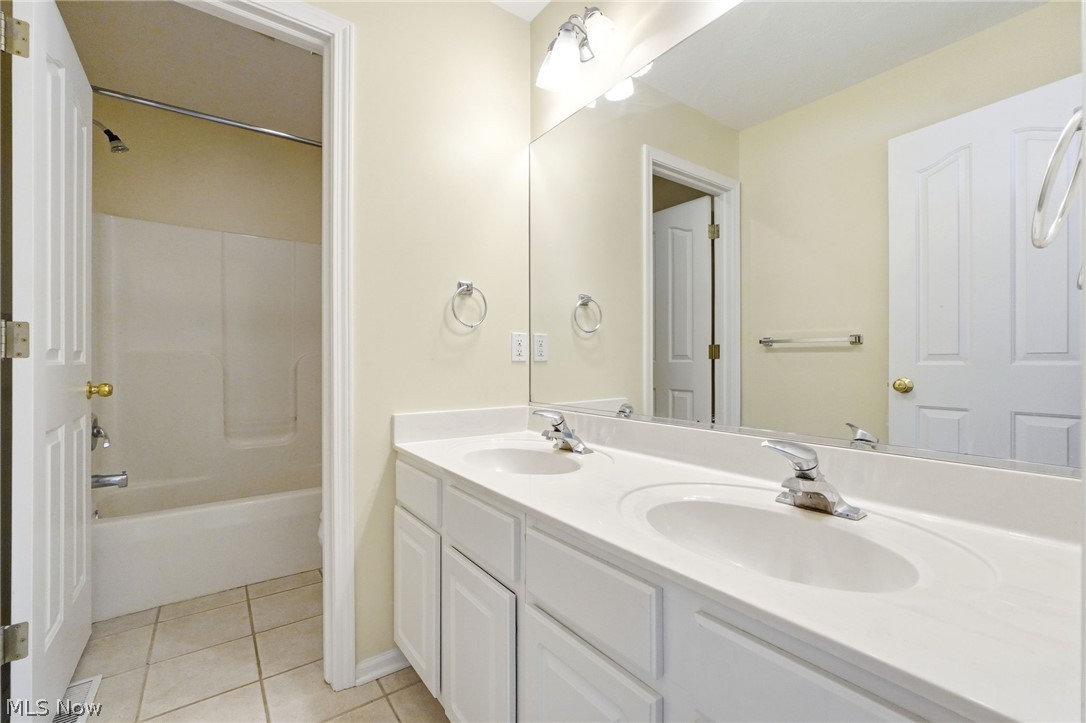 33984 Crown Colony Drive Avon OH 44011