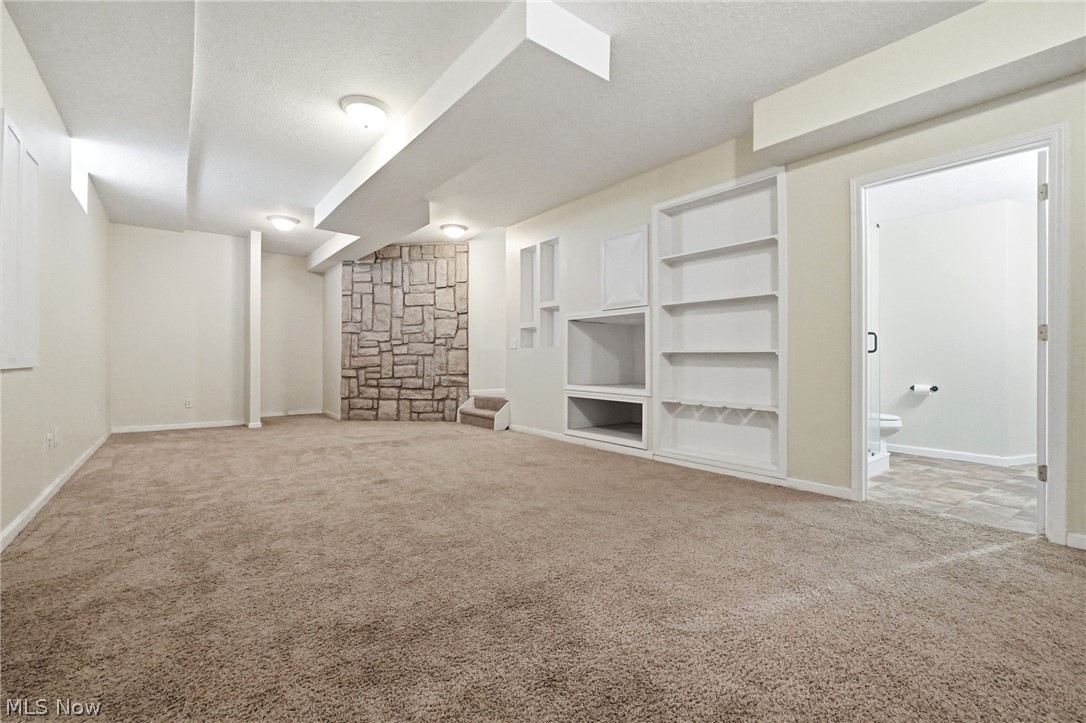 33984 Crown Colony Drive Avon OH 44011