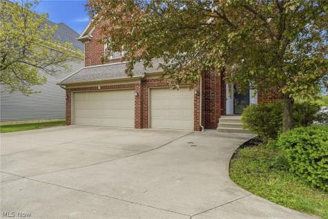 Crown Colony Drive Avon OH 44011