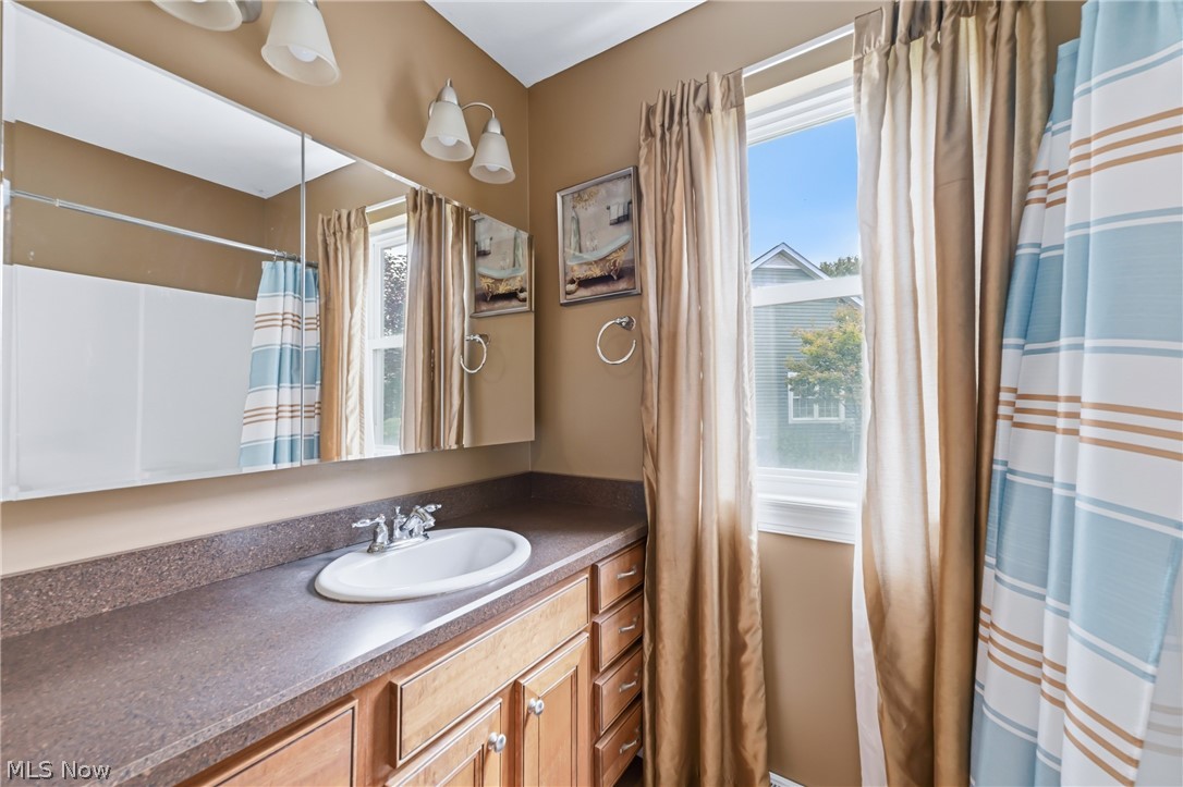 111 Dornoch Street Cortland OH 44410