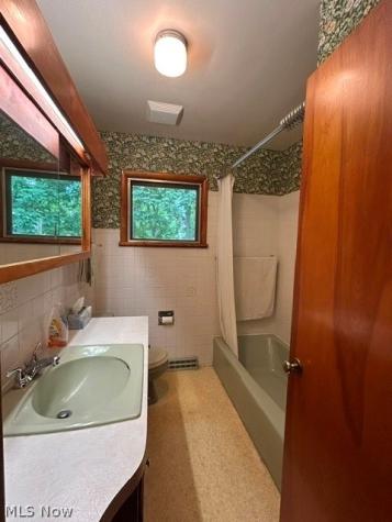 708 Fairwood Road New Franklin OH 44319