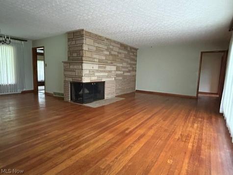 708 Fairwood Road New Franklin OH 44319