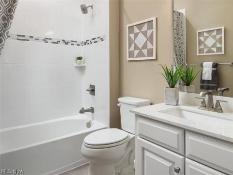 1161 Hunting Hollow Grafton OH 44044