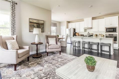 1161 Hunting Hollow Grafton OH 44044