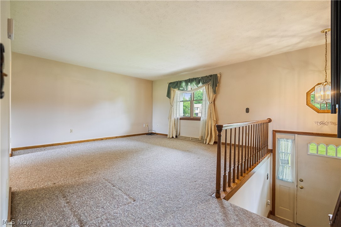 2319 Merle Road Salem OH 44460
