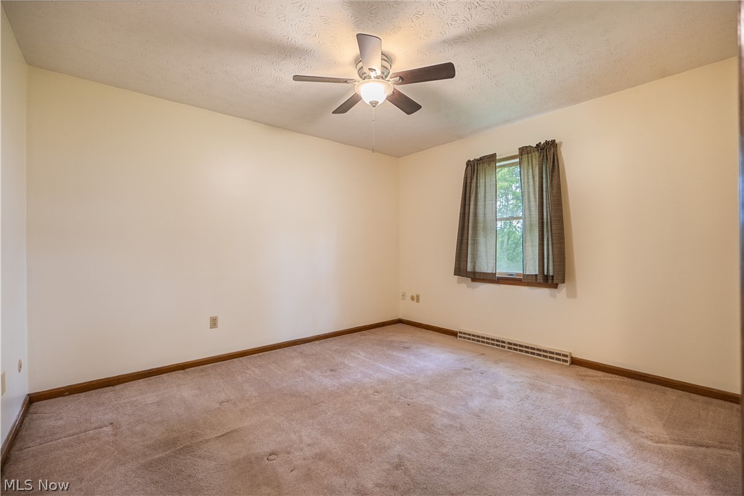 2319 Merle Road Salem OH 44460