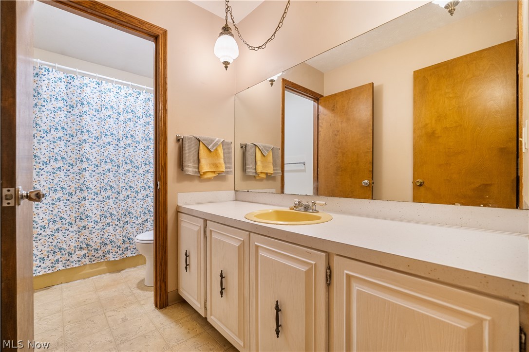 2319 Merle Road Salem OH 44460