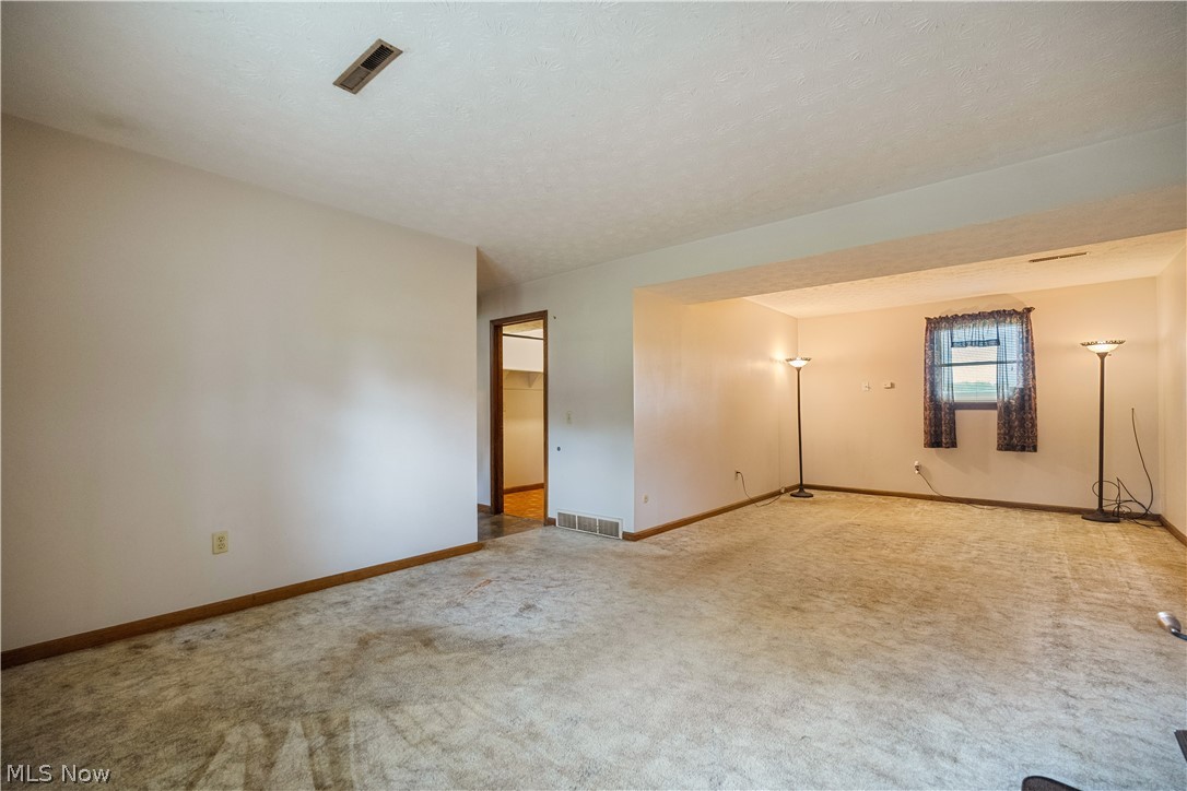 2319 Merle Road Salem OH 44460