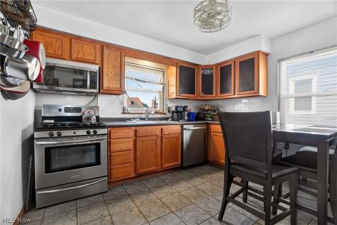 2701 Tuxedo Avenue Parma OH 44134