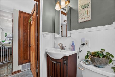 2701 Tuxedo Avenue Parma OH 44134