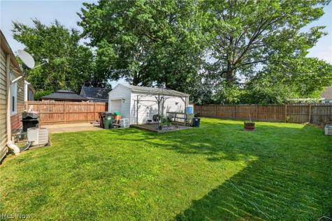 2701 Tuxedo Avenue Parma OH 44134