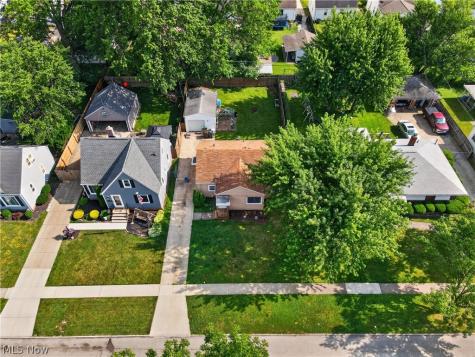2701 Tuxedo Avenue Parma OH 44134
