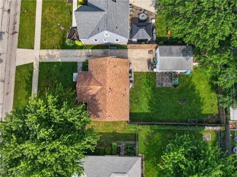 2701 Tuxedo Avenue Parma OH 44134