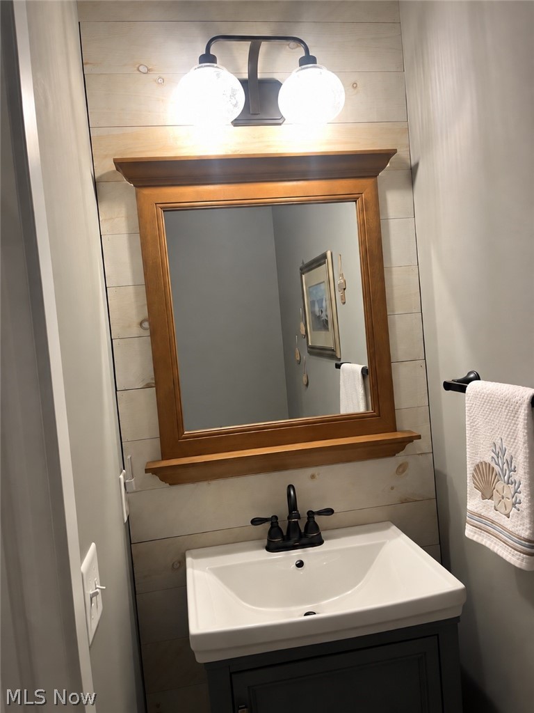 15388 Knox Circle Middlefield OH 44062