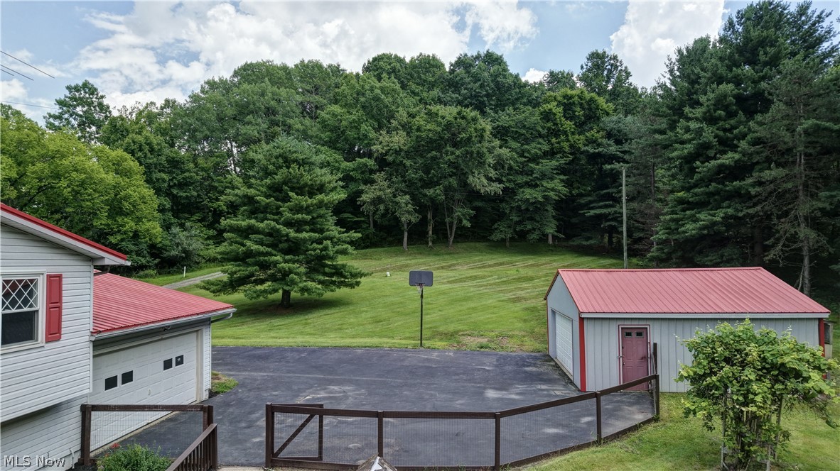 4974 South Street NE Somerdale OH 44678