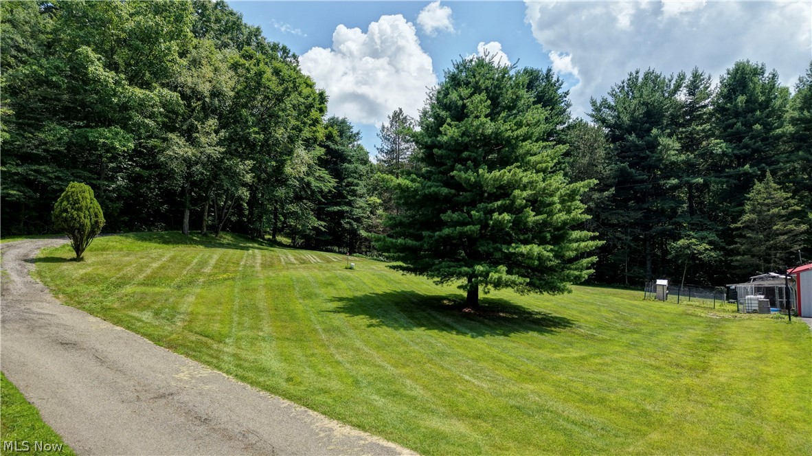 4974 South Street NE Somerdale OH 44678