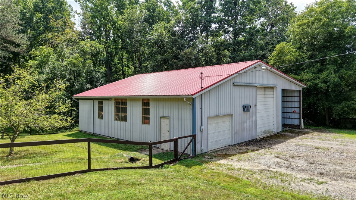 4974 South Street NE Somerdale OH 44678