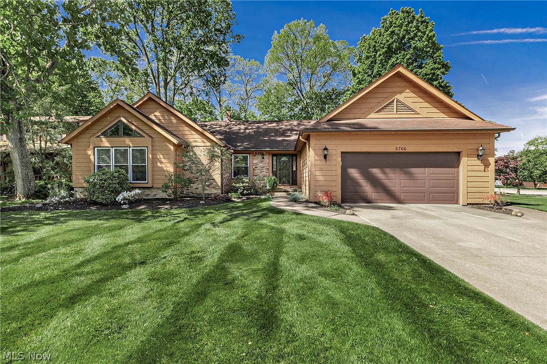 5766 Green Circle Willoughby OH 44094