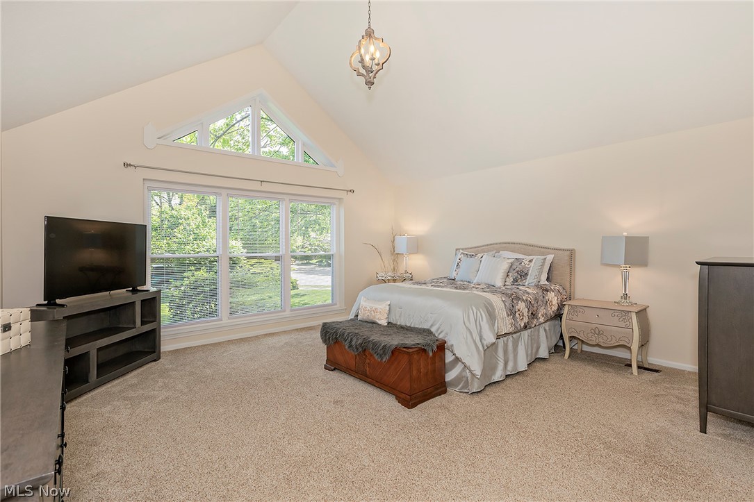 5766 Green Circle Willoughby OH 44094