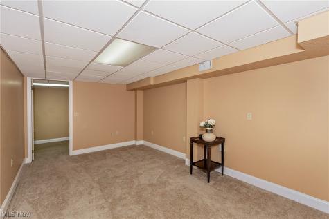 5766 Green Circle Willoughby OH 44094