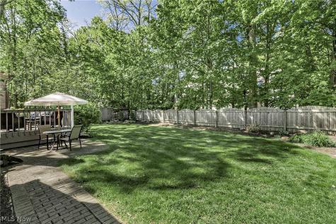 5766 Green Circle Willoughby OH 44094