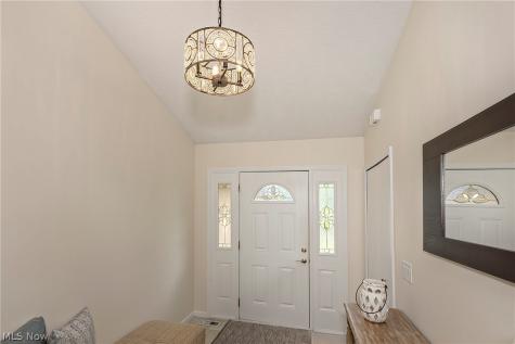 5766 Green Circle Willoughby OH 44094