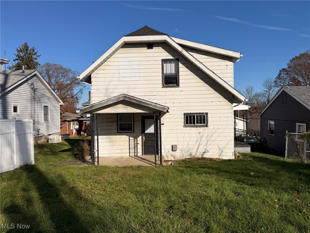 481 Dresden Avenue Steubenville OH 43952