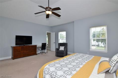 692 N Elmwood Avenue Wickliffe OH 44092