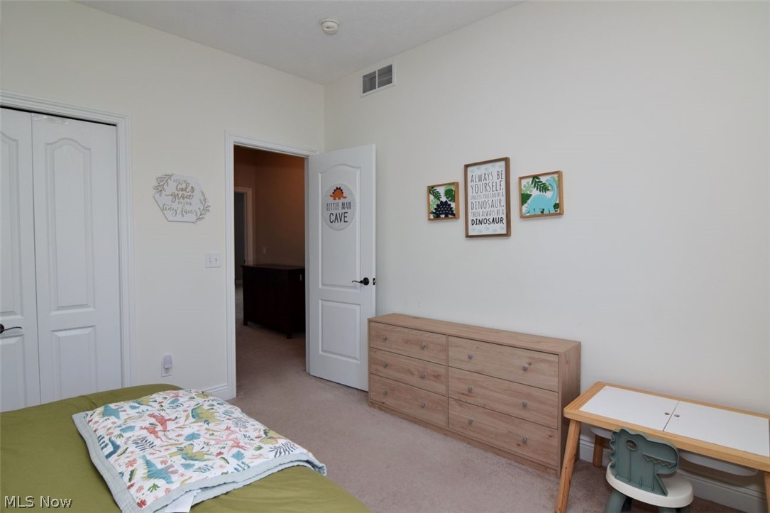 692 N Elmwood Avenue Wickliffe OH 44092