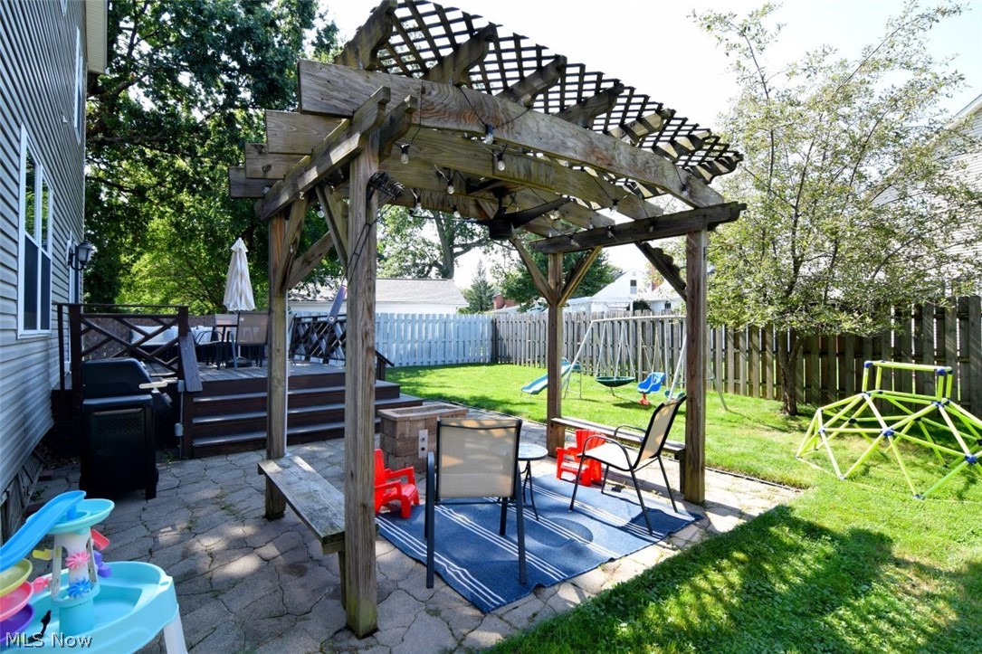692 N Elmwood Avenue Wickliffe OH 44092