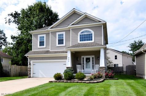 692 N Elmwood Avenue Wickliffe OH 44092
