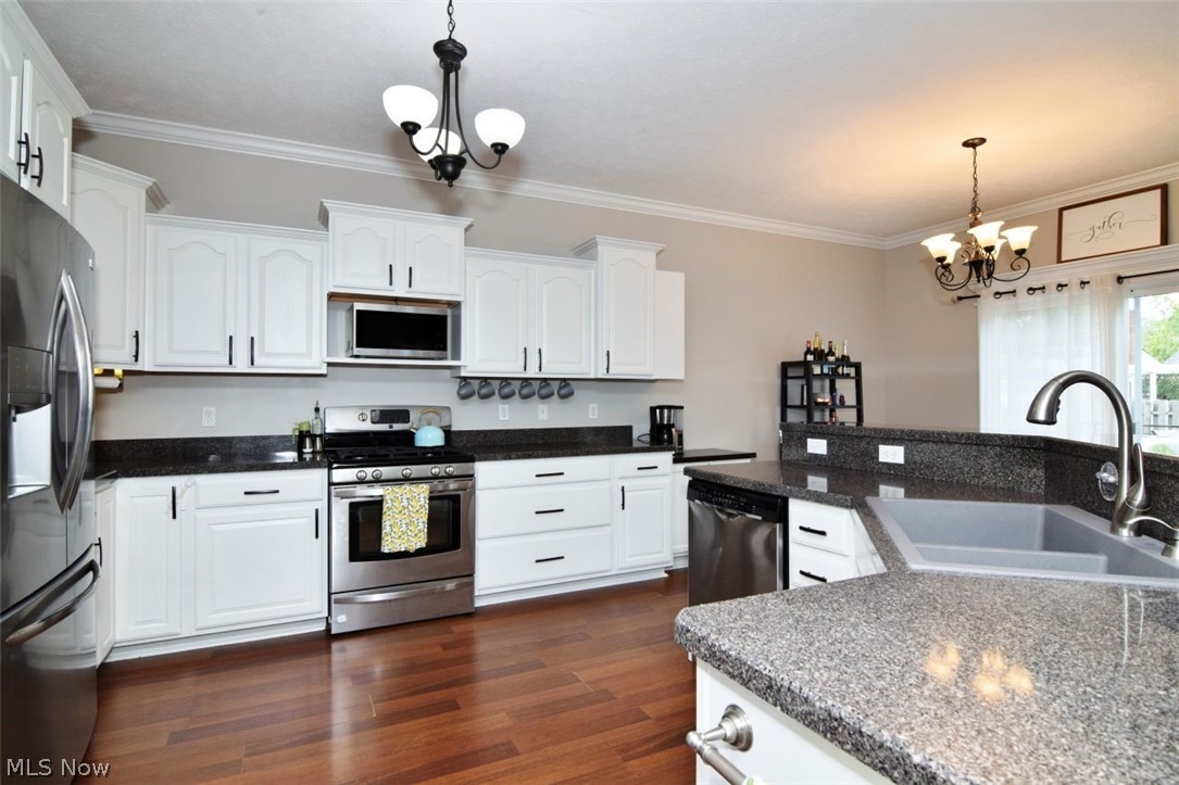 692 N Elmwood Avenue Wickliffe OH 44092