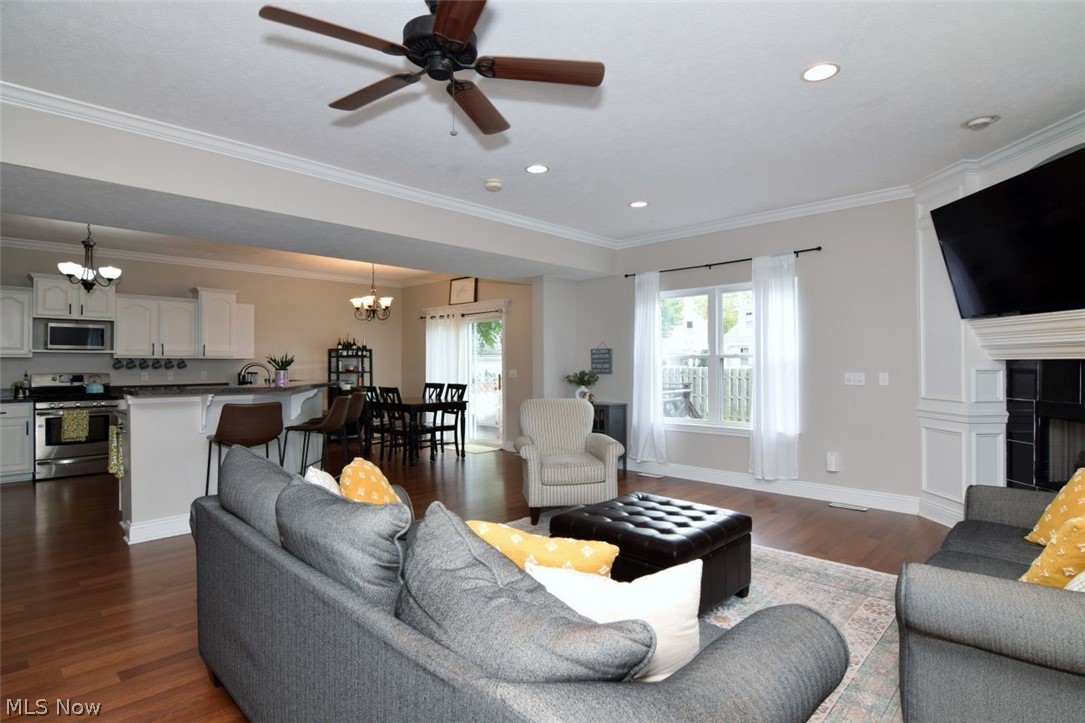 692 N Elmwood Avenue Wickliffe OH 44092