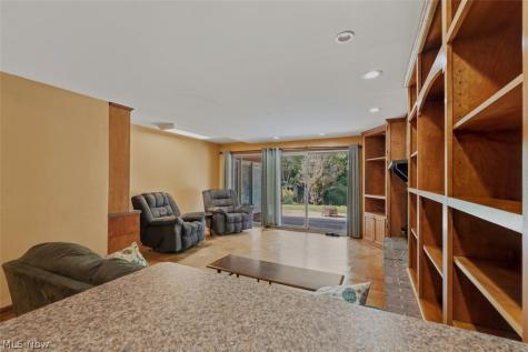 146 Riverview Drive Marietta OH 45750