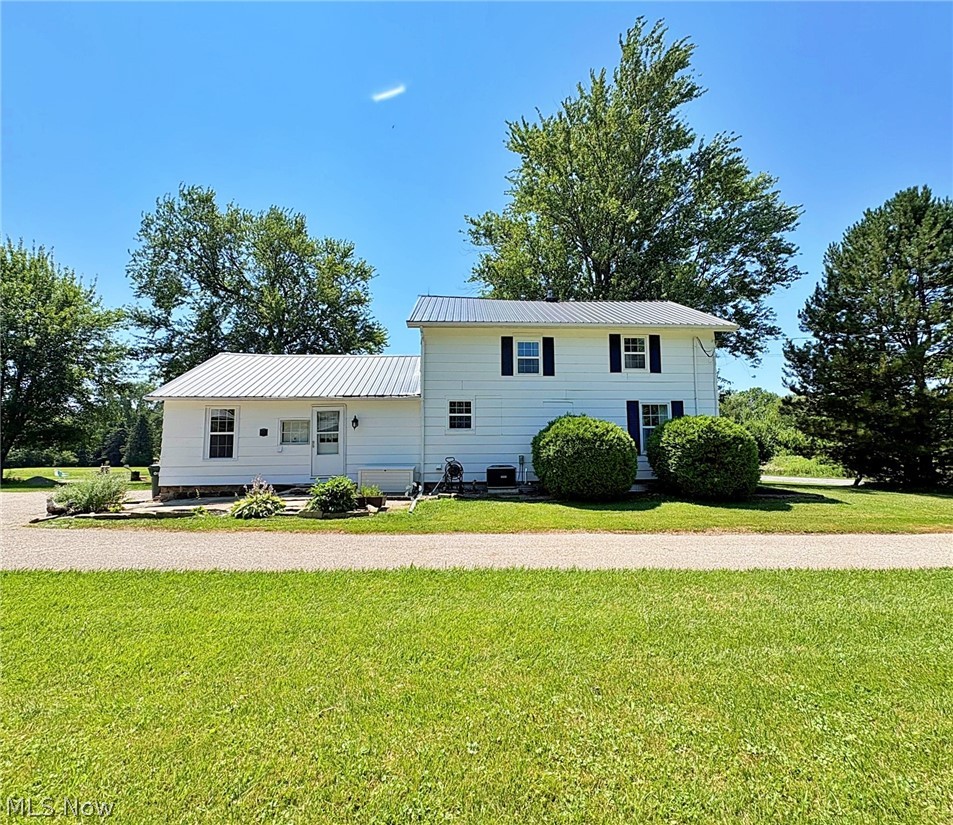 10677 Baumhart Road Amherst OH 44001