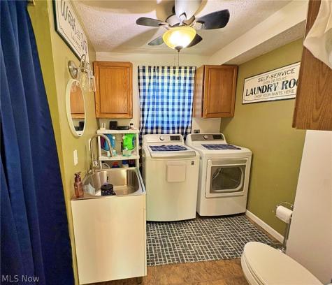 10677 Baumhart Road Amherst OH 44001