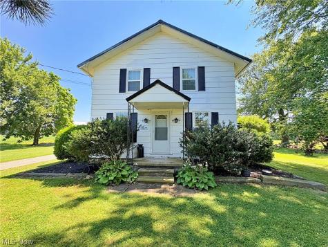 10677 Baumhart Road Amherst OH 44001