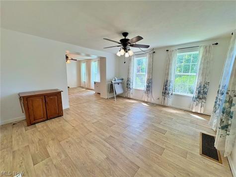 10677 Baumhart Road Amherst OH 44001