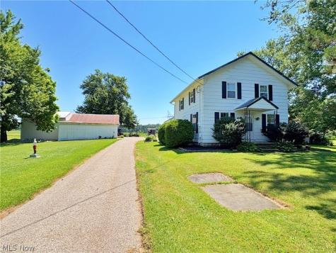 10677 Baumhart Road Amherst OH 44001