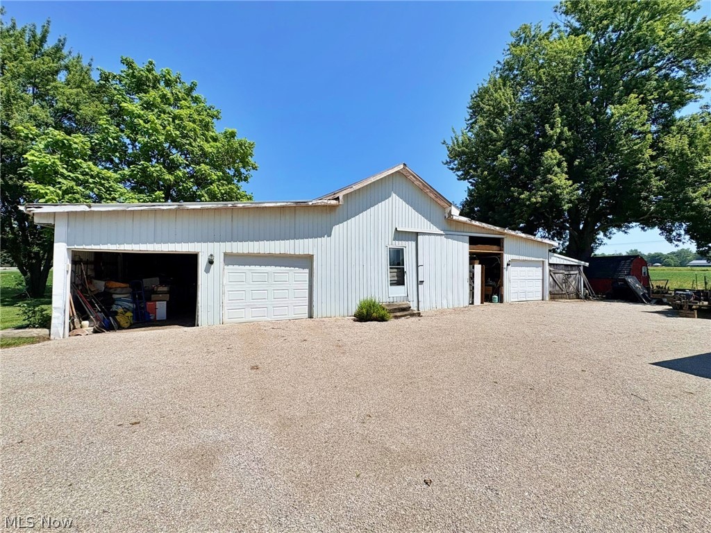 10677 Baumhart Road Amherst OH 44001