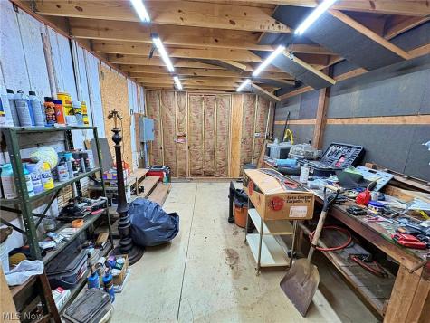 10677 Baumhart Road Amherst OH 44001