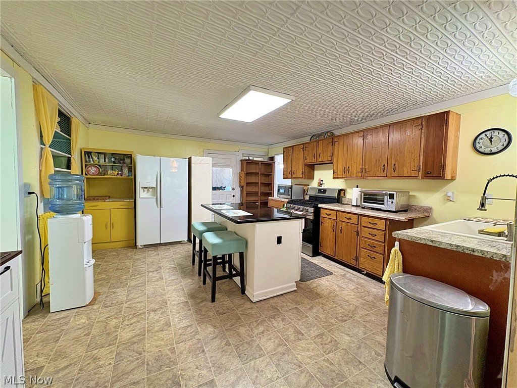 10677 Baumhart Road Amherst OH 44001