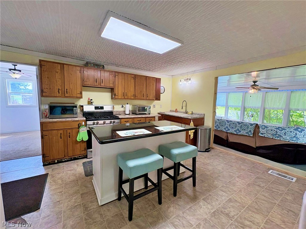10677 Baumhart Road Amherst OH 44001