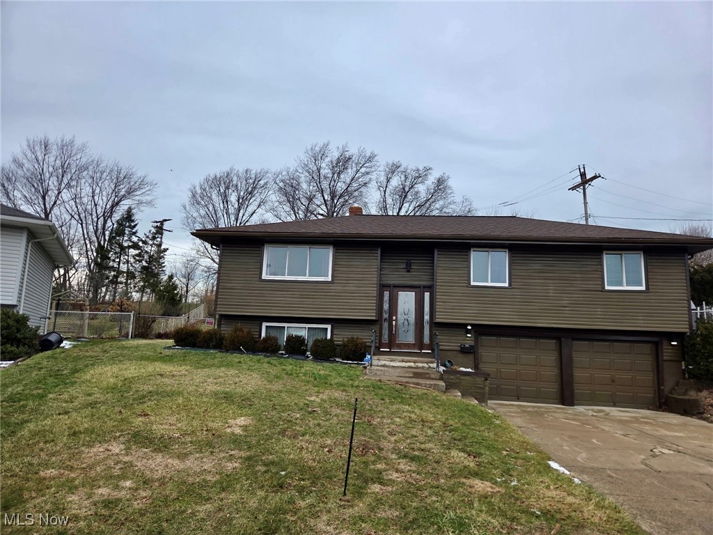 6180 Jamestown Drive Parma OH 44134