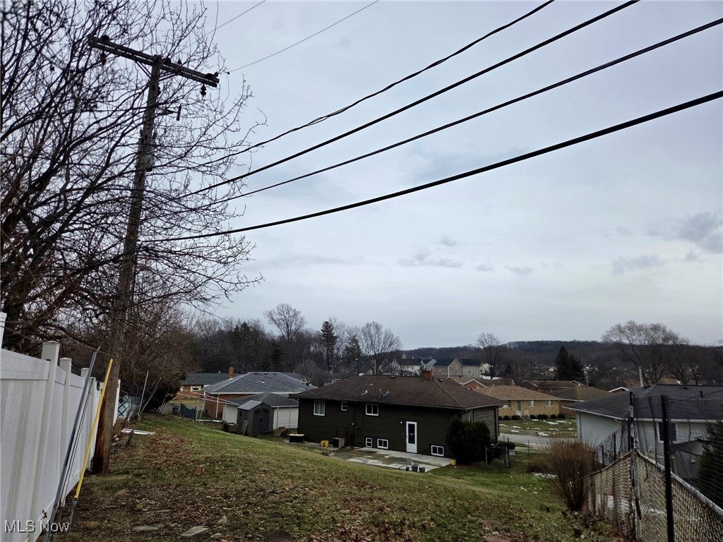 6180 Jamestown Drive Parma OH 44134