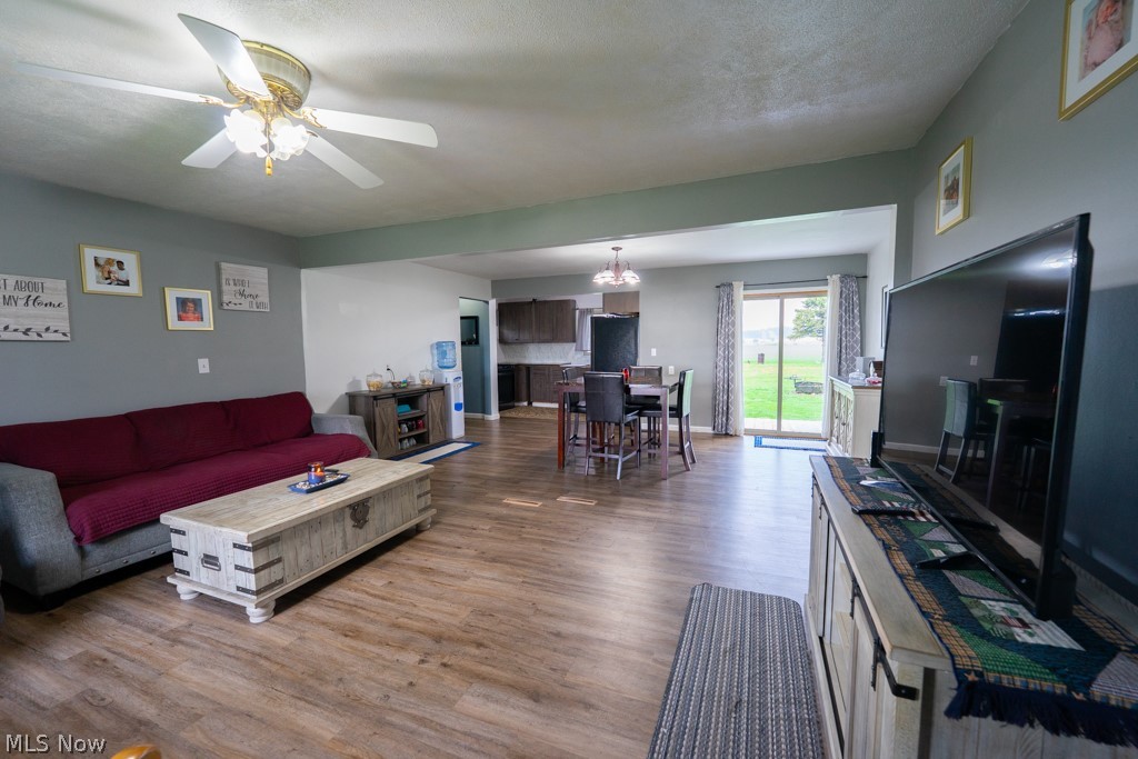 10341 W Old Lincoln Way Wooster OH 44691