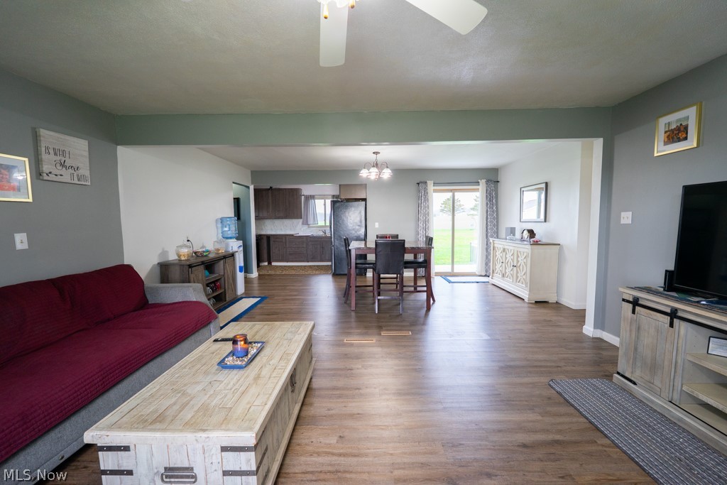 10341 W Old Lincoln Way Wooster OH 44691