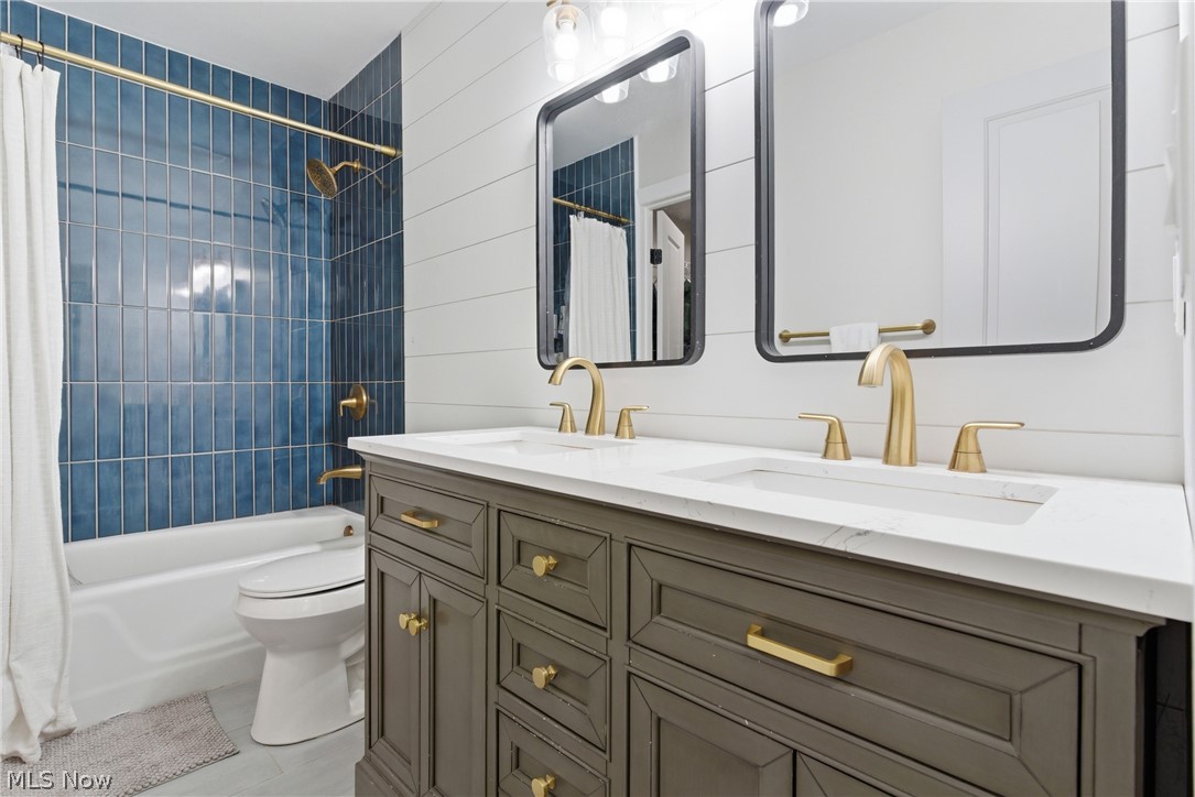161 Devorah Drive Aurora OH 44202